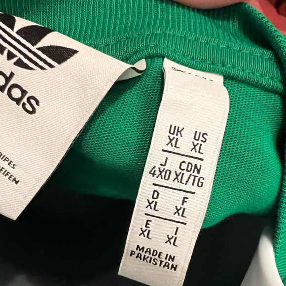 Original Adidas Trefoil Celtics Green Tee - Picture 3 of 3